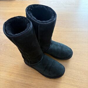 Women’s UGG Classic High Boot